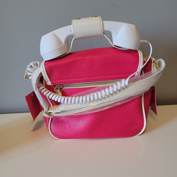 Betsey Johnson Betsey's Hotline Kitsch Phone Purse, BNWT - Picture 4 of 11